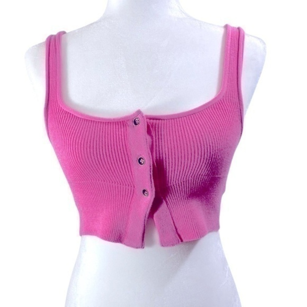 NWT Urban Outfitters women’s crop top Size XS color Pink
